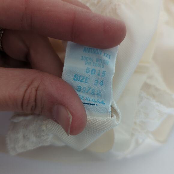 Vintage‎ Slip Dress White Lingerie JCPenny Nylon Lace Made USA 34 Small Medium - Picture 10 of 11